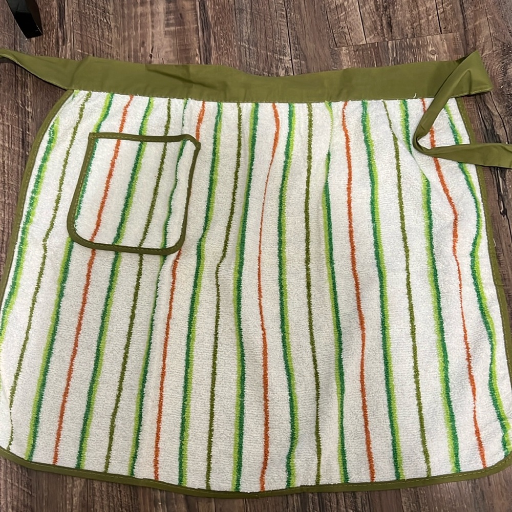 NWOT Vintage Hand-sewn Waist Aprons Terry Cloth with Pocket